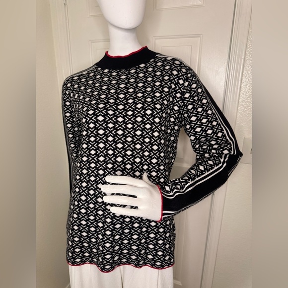 Madison Black and White Geometric Sweater Size Large.  #216 - Picture 1 of 14